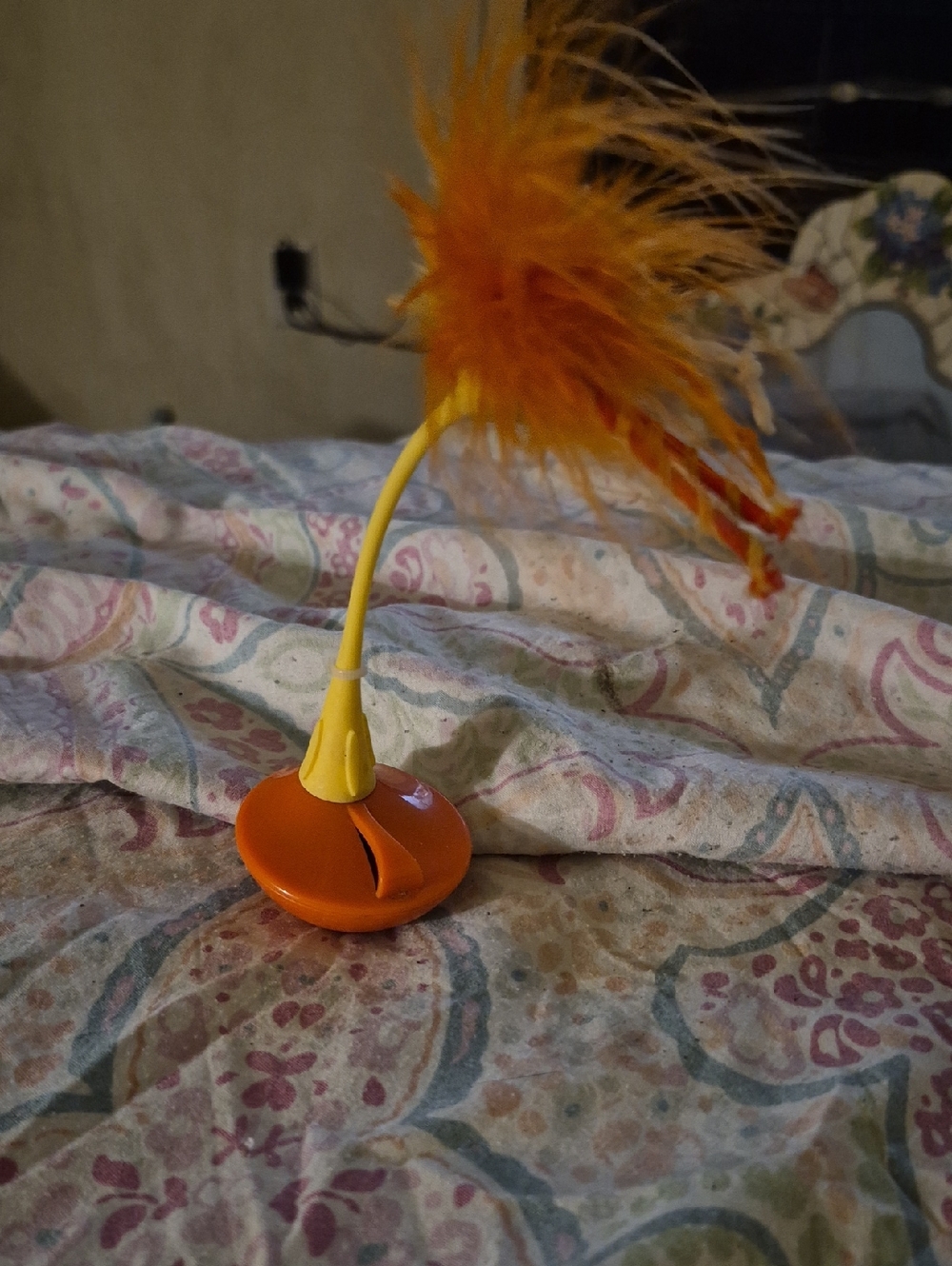 Interactive Orange & Yellow Feather Cat Toy for Birds and Small Pets